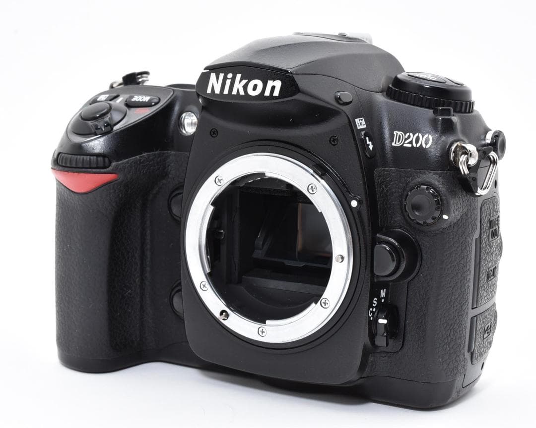 【動作品】Nikon D200 ボディ #D1