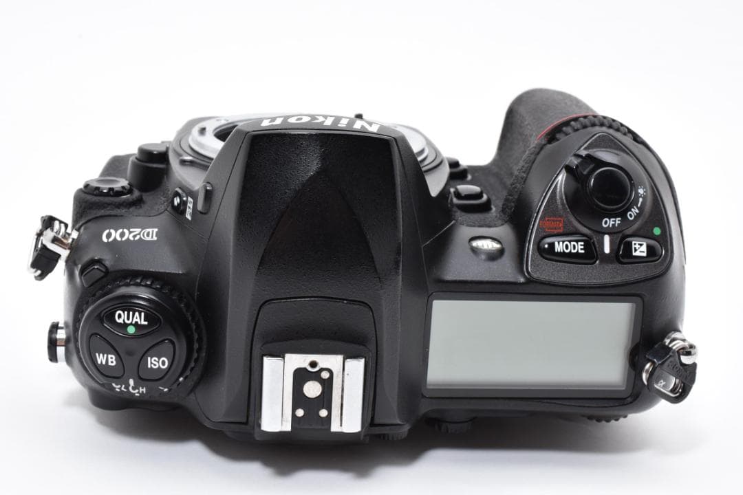 【動作品】Nikon D200 ボディ #D1