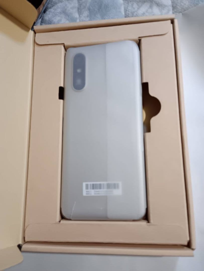FCNT らくらくスマートフォンa A401FC ゴールド SIMフリー 新品