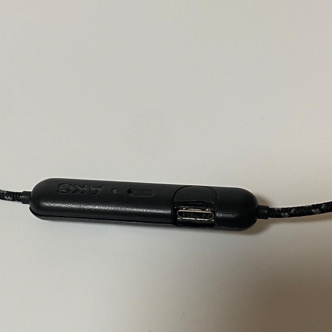 AKG　N200　ワイヤレスイヤホン