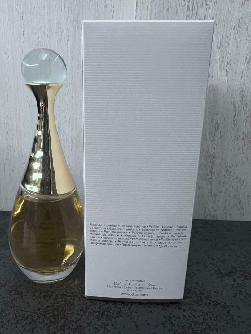 DIOR j'adore l'Or エッセンス・ド・パルファム