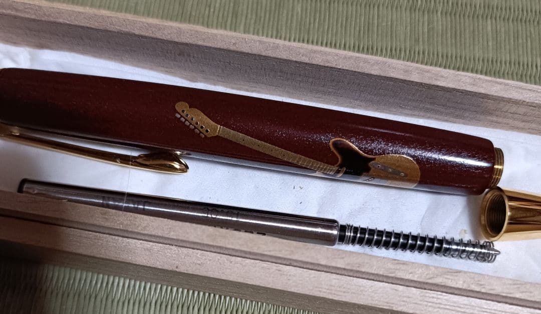 本金蒔絵ギター デザイン ボールペン 木製ケース付き
