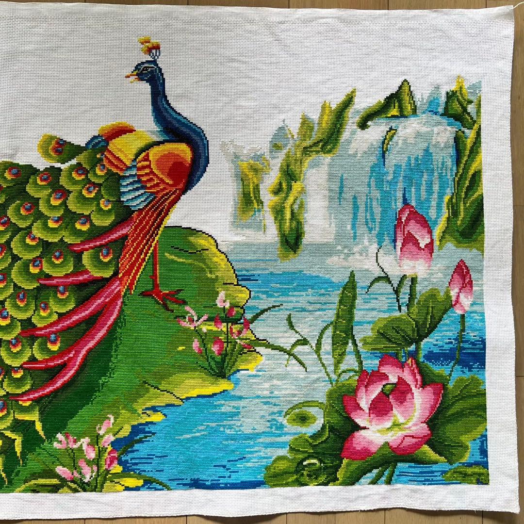 【クロスステッチ完成品】富贵花开（孔雀:クジャク）