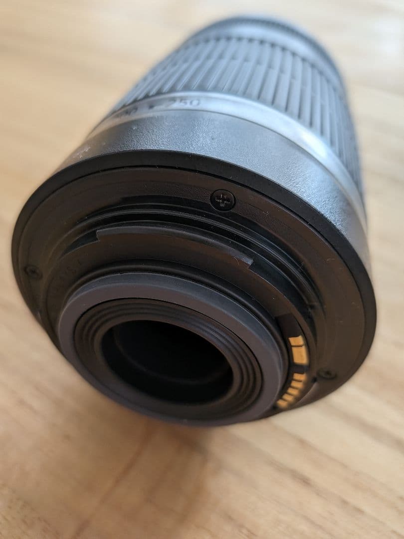 Canon　EF-S55-250mm f/4-5.6 IS