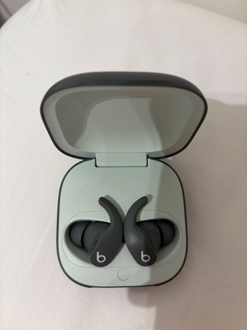 イヤホン beats flt pro