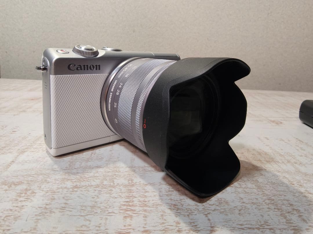 Canon EOS M10 ミラーレスカメラ ホワイト