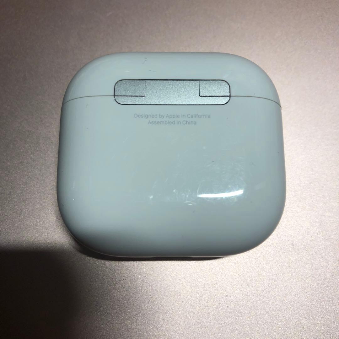 Apple AirPods 第4世代　充電ケース