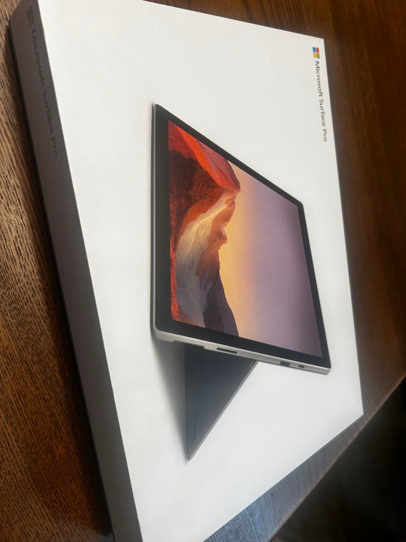 Microsoft Surface Pro 本体 + キーボード + アダプター