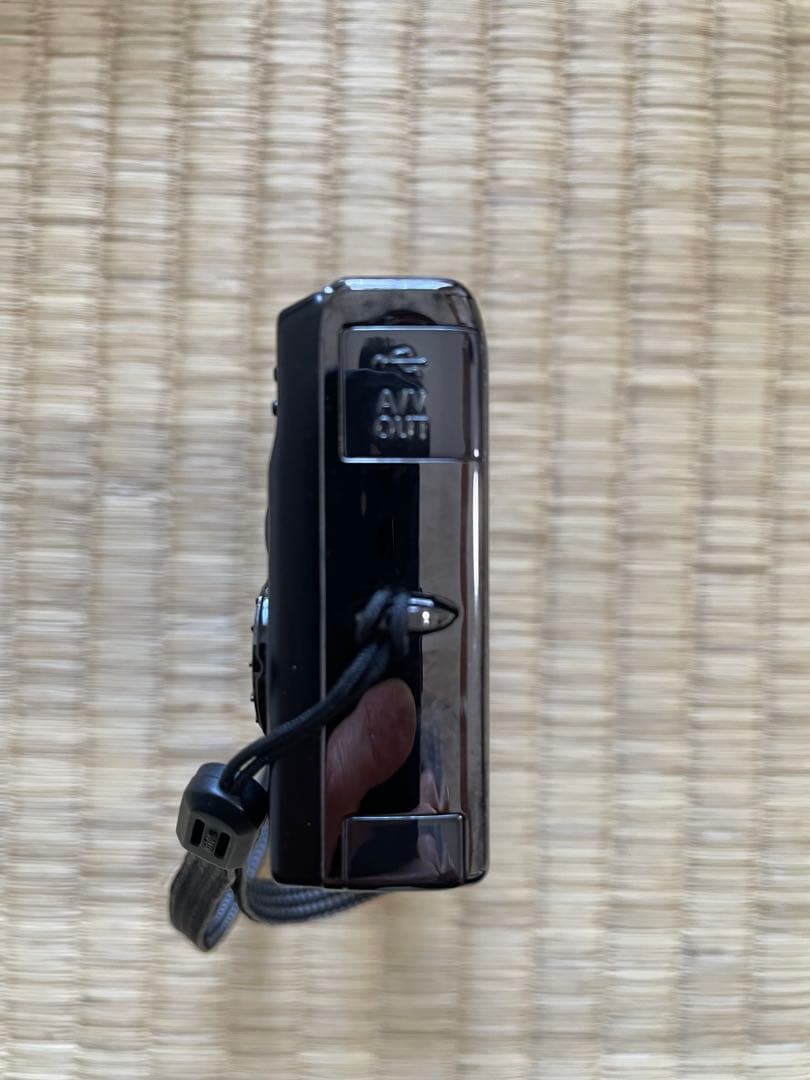 Nikon COOLPIX S640 本体と付属品