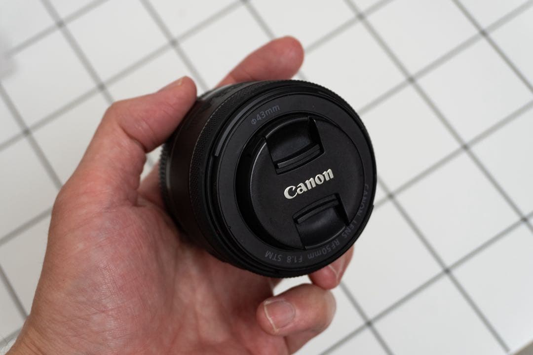 【美品】Canon EOS R +RF50mm F1.8レンズセット