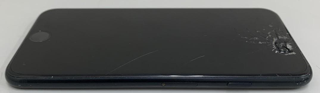 iphoneSE3 第3世代　64GB　スターライト　画面割れ