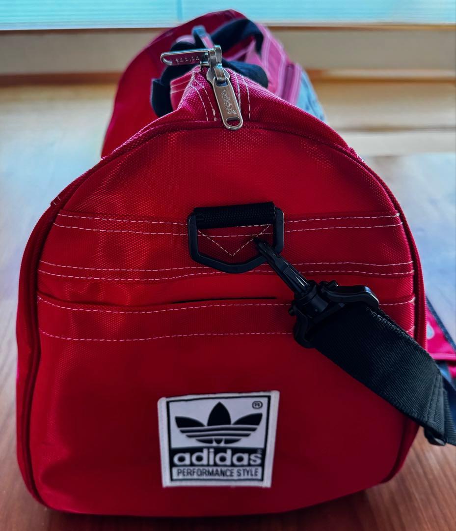 adidas ボストンバッグ 赤