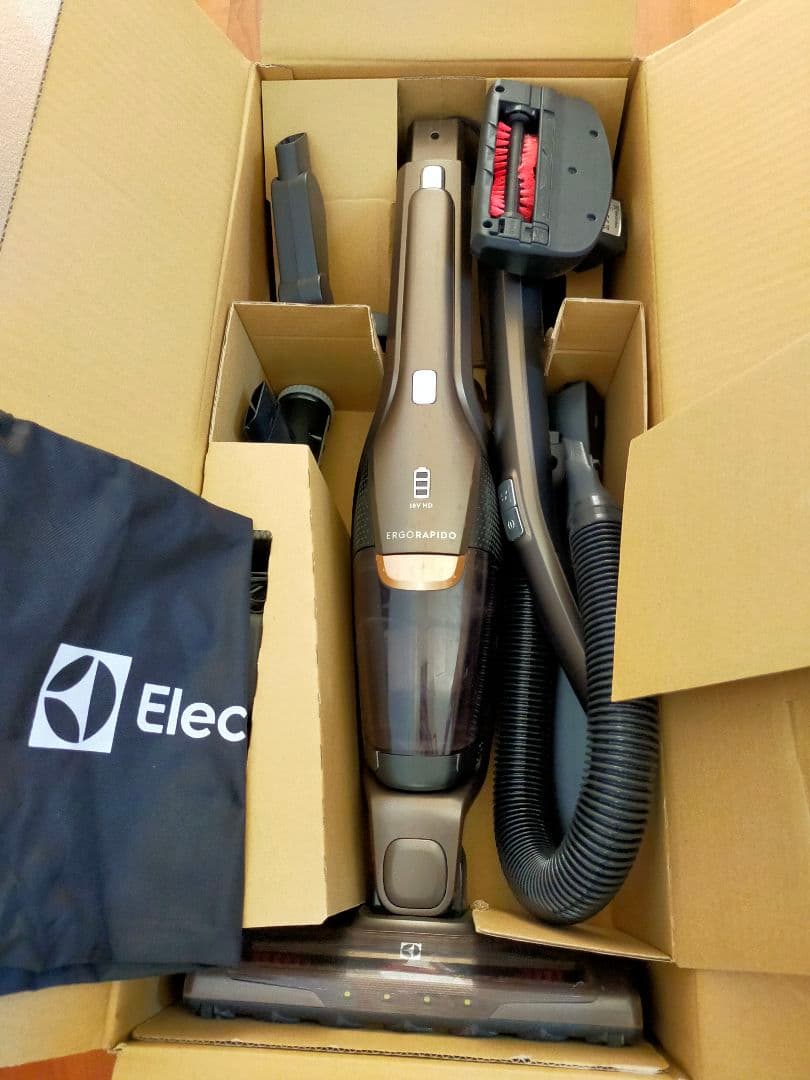 Electrolux ERGORAPIDO エルゴラピード 掃除機 ジャンク