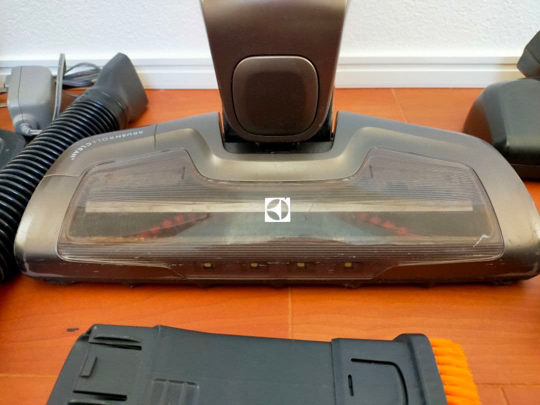 Electrolux ERGORAPIDO エルゴラピード 掃除機 ジャンク