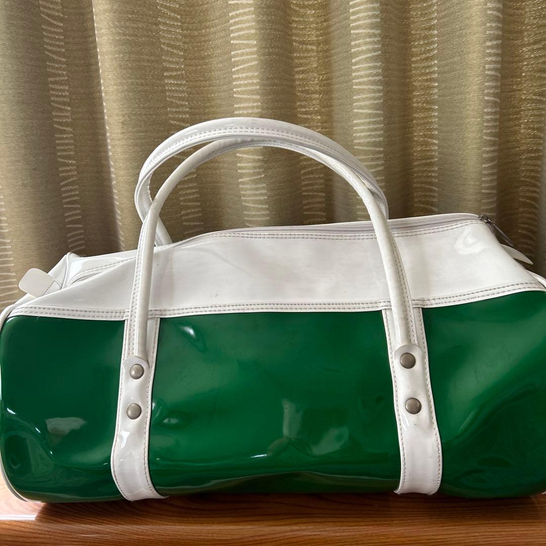 エナメルのボストンバック 8,000円にお値下げしました