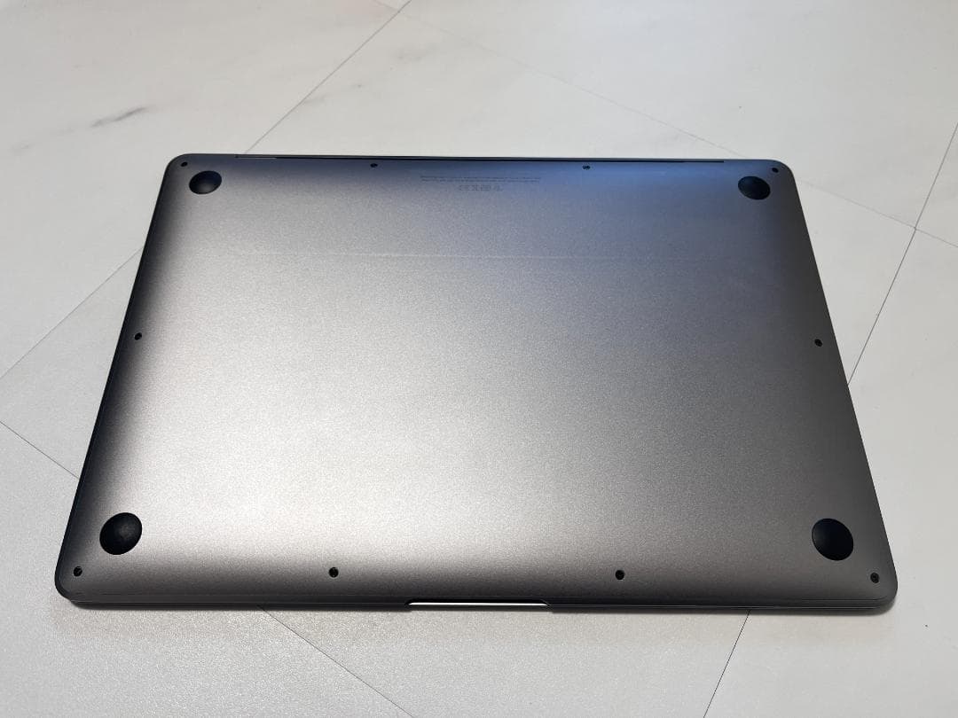 Mac Book Air　13-inch　スペースグレー