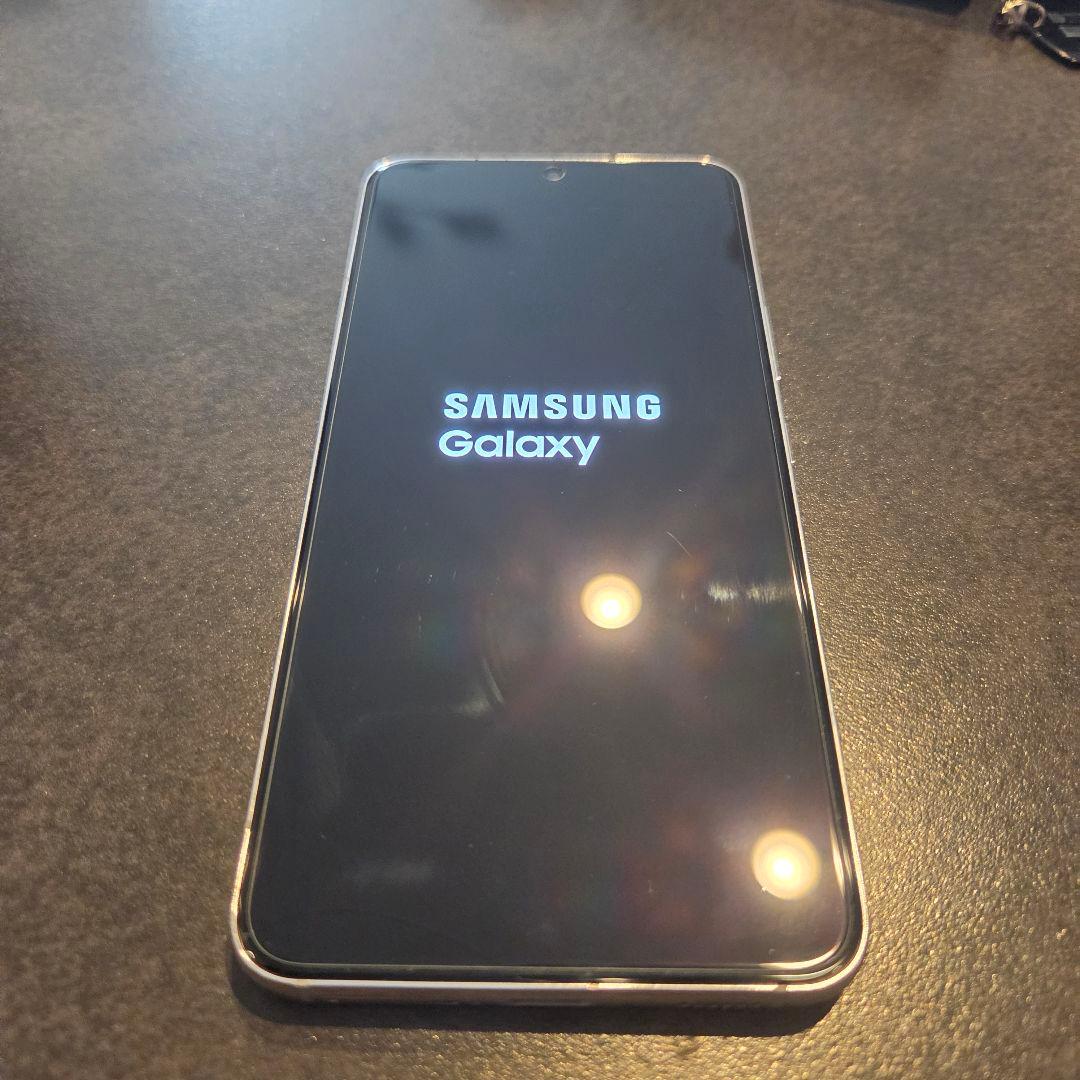 う*に様 Galaxy S22 ホワイト　256GB 国内版ドコモ