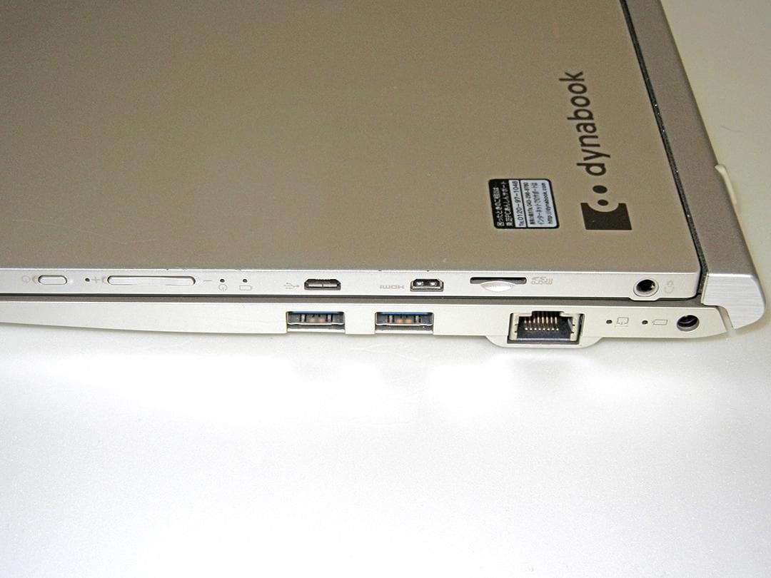 Toshiba dynabook タブレットノートPC PR82PGQ ゴールド