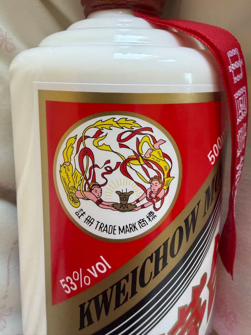 【値下】貴州茅台酒 マオタイ 飛天牌53%500ml 未開封 箱シリアルカード付