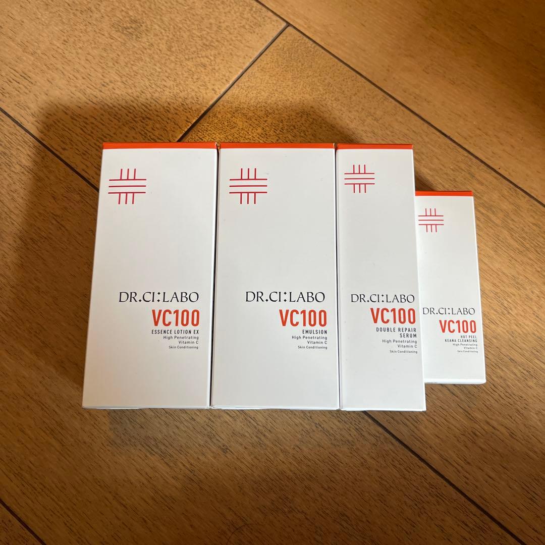 VC100EX V 4種セット（化粧品 、乳液、化粧水、クレンジング）
