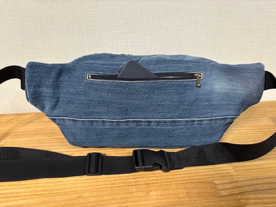 ハンドメイド　デニムリメイク　ウエストポーチ　ボディバッグ　フリル