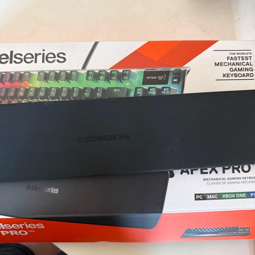 SteelSeries Apex Pro TKL ゲーミングキーボード値下げ可❗️