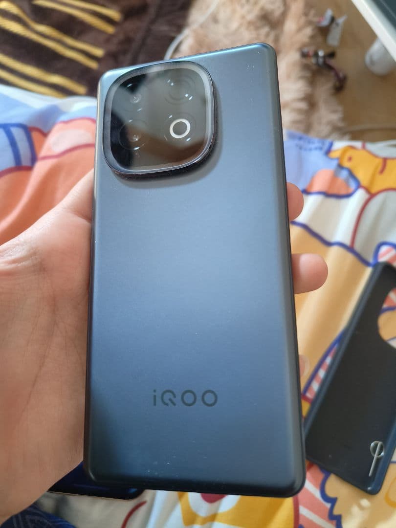 スマートフォン本体 iQOO Z10 Turbo Pro 256GB 12GB RAM