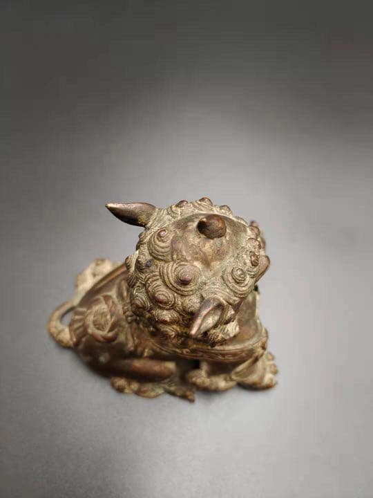 古銅　獅子　置物　時代物　古美術   骨董　コレクション