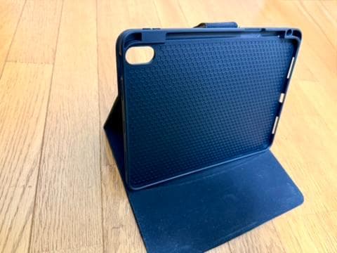 Apple iPad ブルー 本体＋Magic Keyboardほか４点
