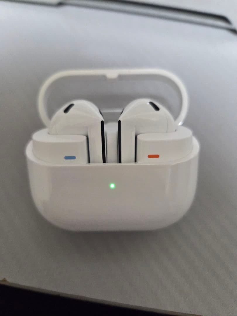 Samsung Galaxy Buds3 イヤホン　 ホワイト