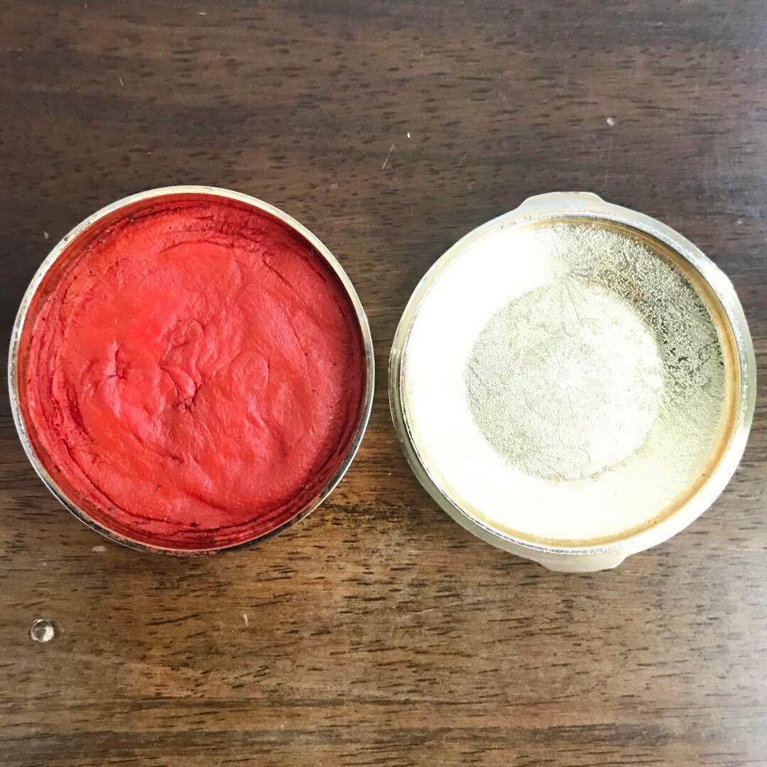 24kgp 金菊御紋の朱肉入れ（使用済）