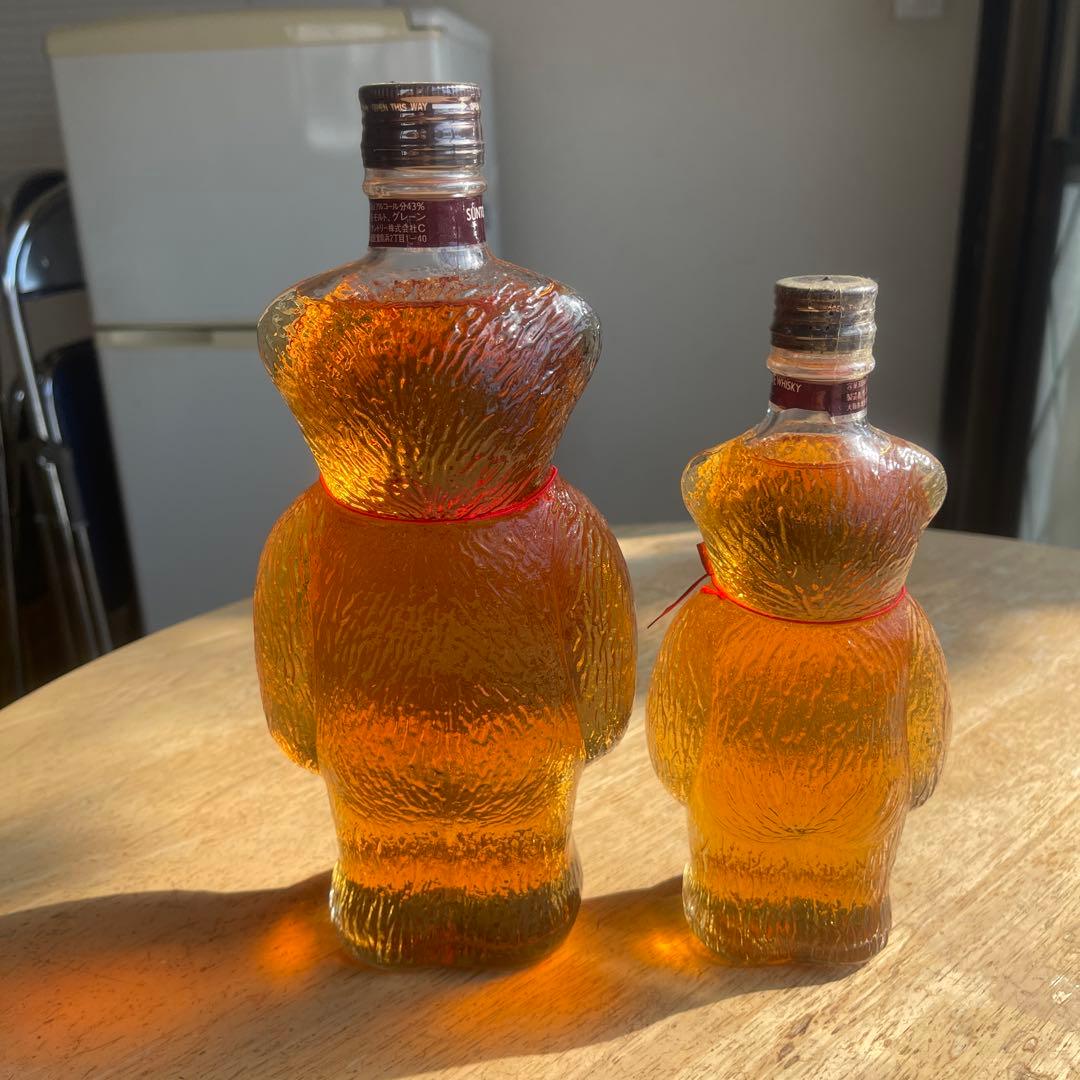 サントリー　くまさん型ウイスキー 600ml & 300ml セット