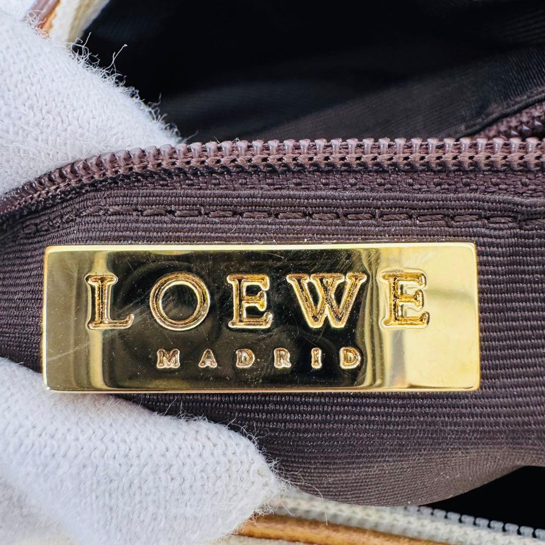 ✨LOEWE✨ロエベ✨スモールアナグラム✨ホワイト✨ヴィンテージ✨ハンドバッグ✨