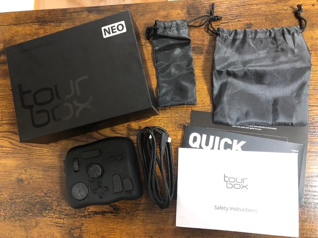 TourBox NEO 左手デバイス