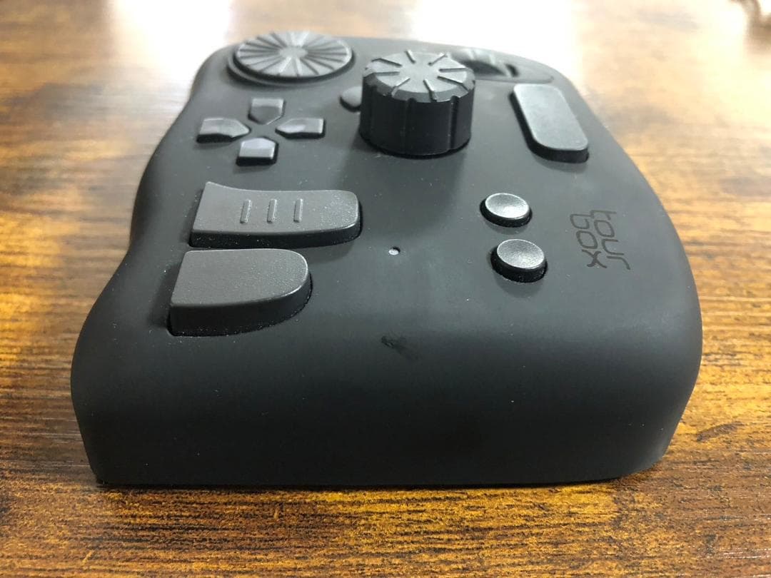 TourBox NEO 左手デバイス
