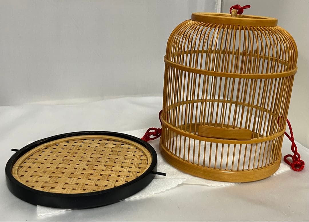 ★新品　駿河竹千筋細工　伝統的工芸品　釣鐘虫籠&鈴虫(オス・メス) みやび行灯