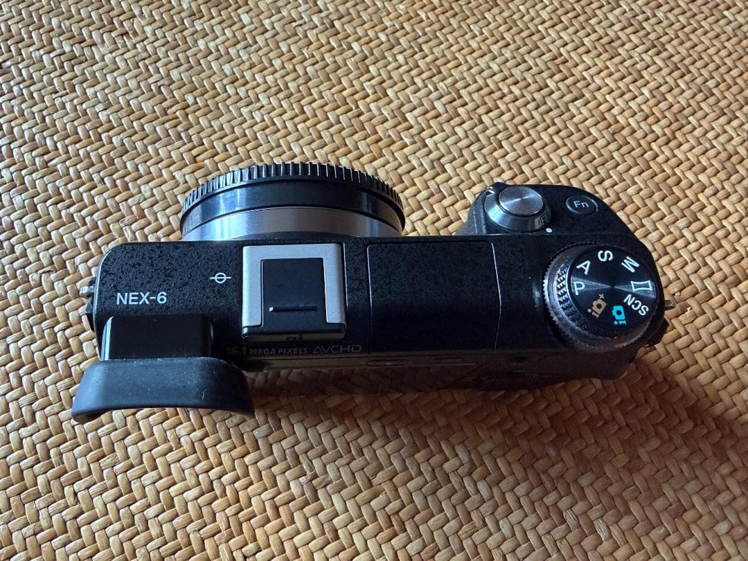 SONY α NEX-6 ミラーレス一眼レンズキット
