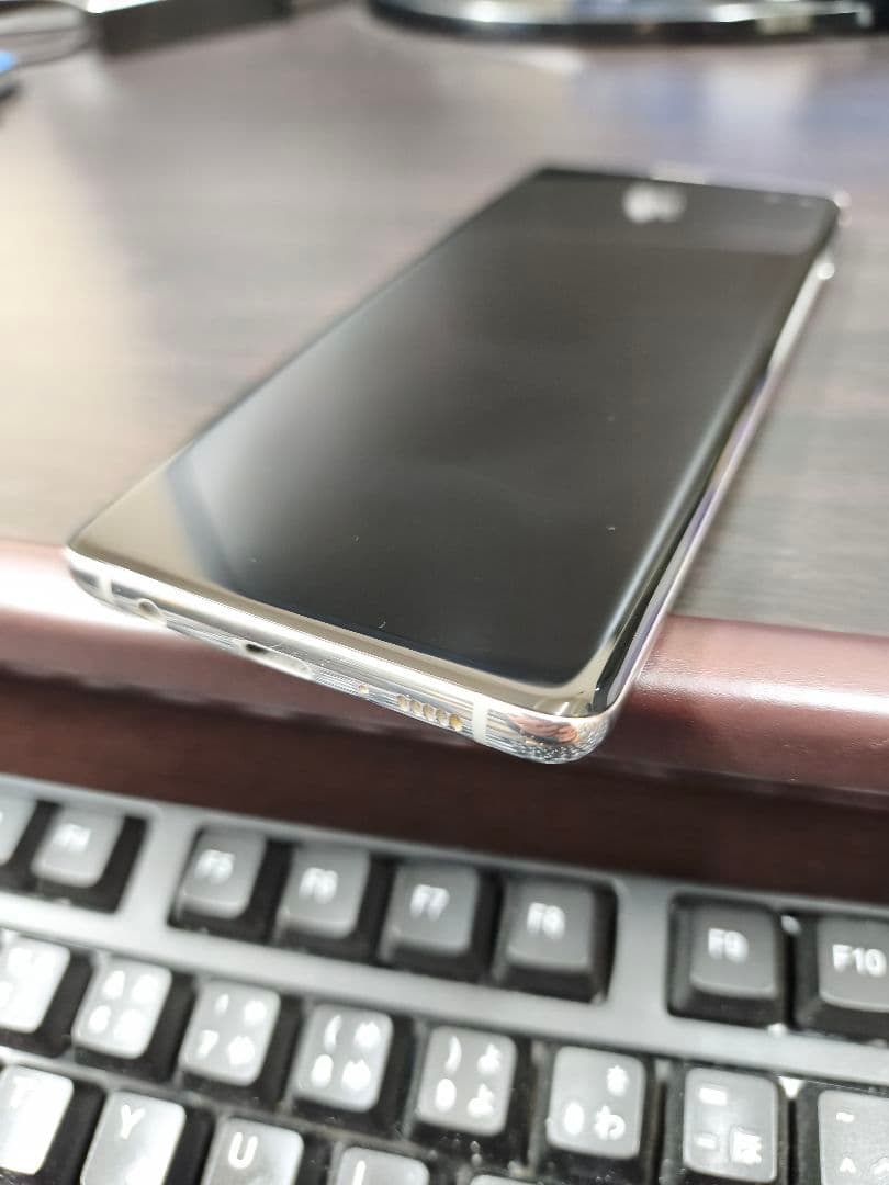au Galaxy S10+ ホワイト イヤフォン付き