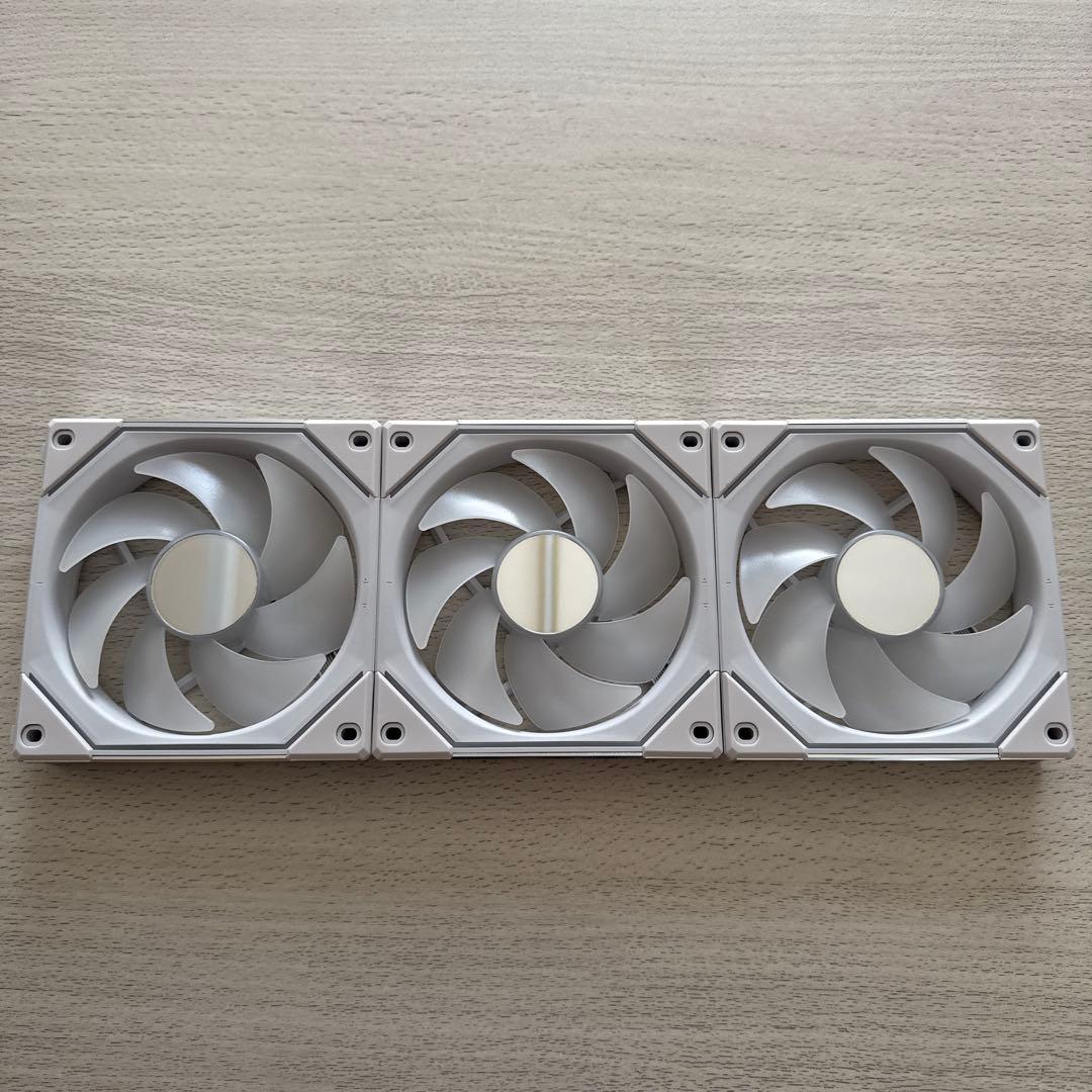 LIANLI UNI FAN SL INFINITY 120 ホワイト