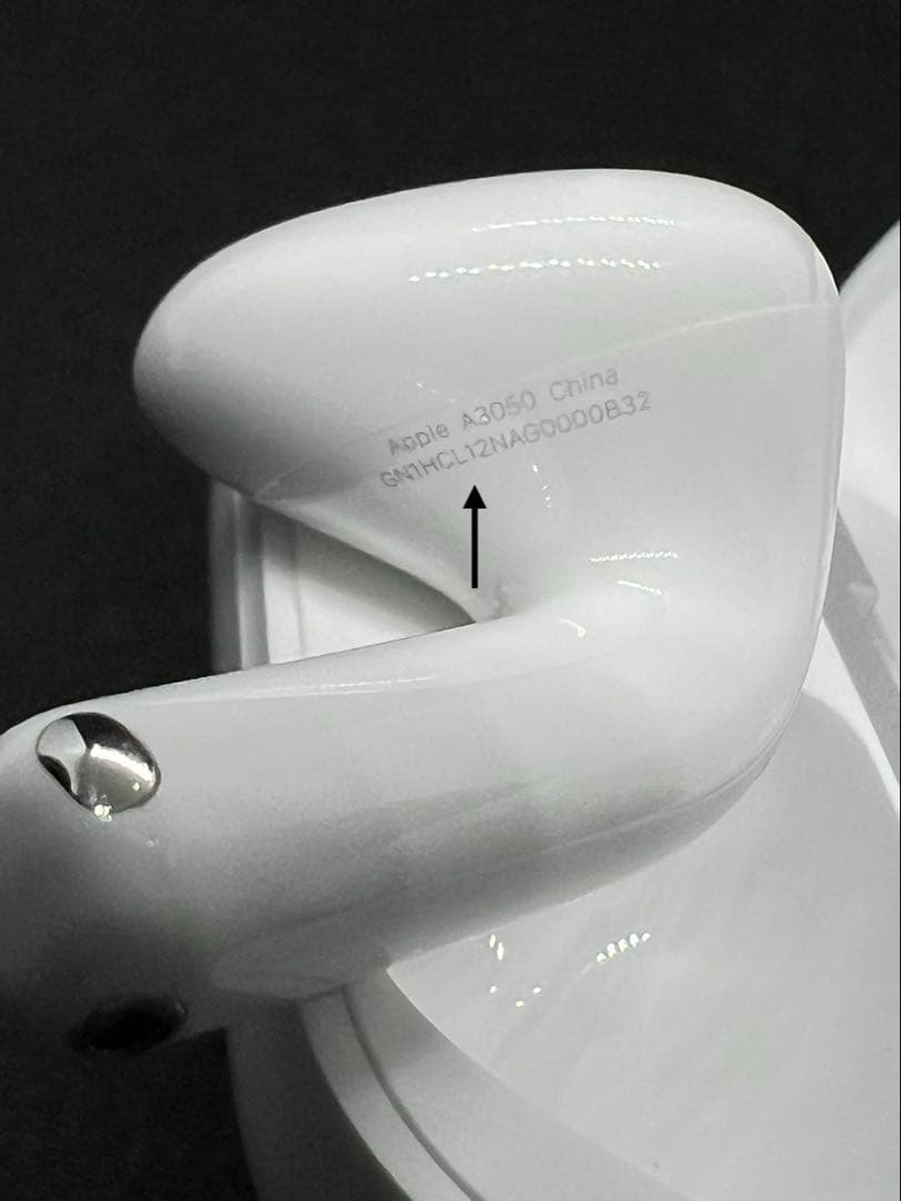Apple AirPods 第4世代 R右耳 ANC非搭載 665