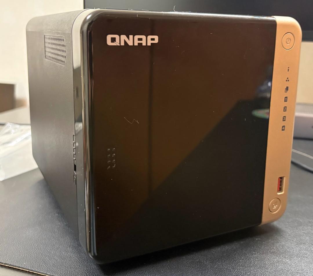 QNAP NAS TS-464 4ベイ 20GB （16G増設）
