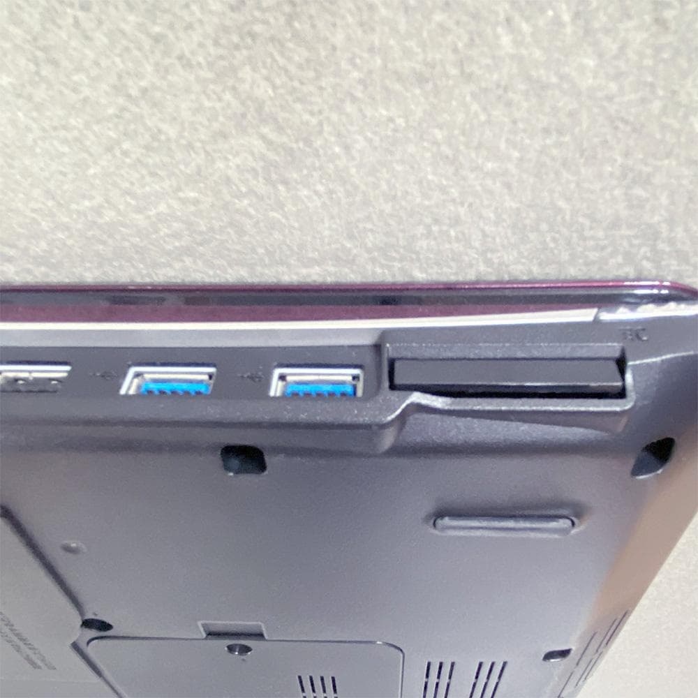 富士通 LIFEBOOK AH700/5B ノートパソコン ジャンク 部品取り
