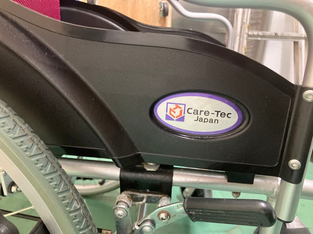 大阪引取限定商品 Care-Tec 自走用車椅子 赤/黒