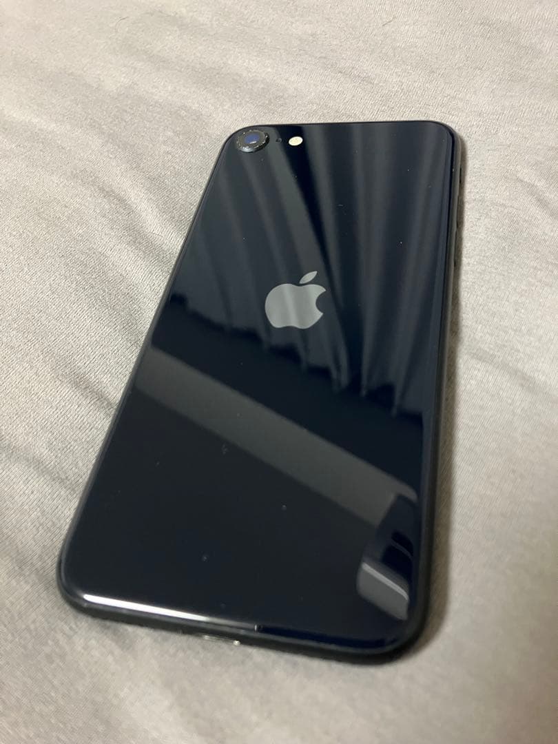 美品 バッテリー100% iPhone SE (第3世代) 64GBSIMフリー
