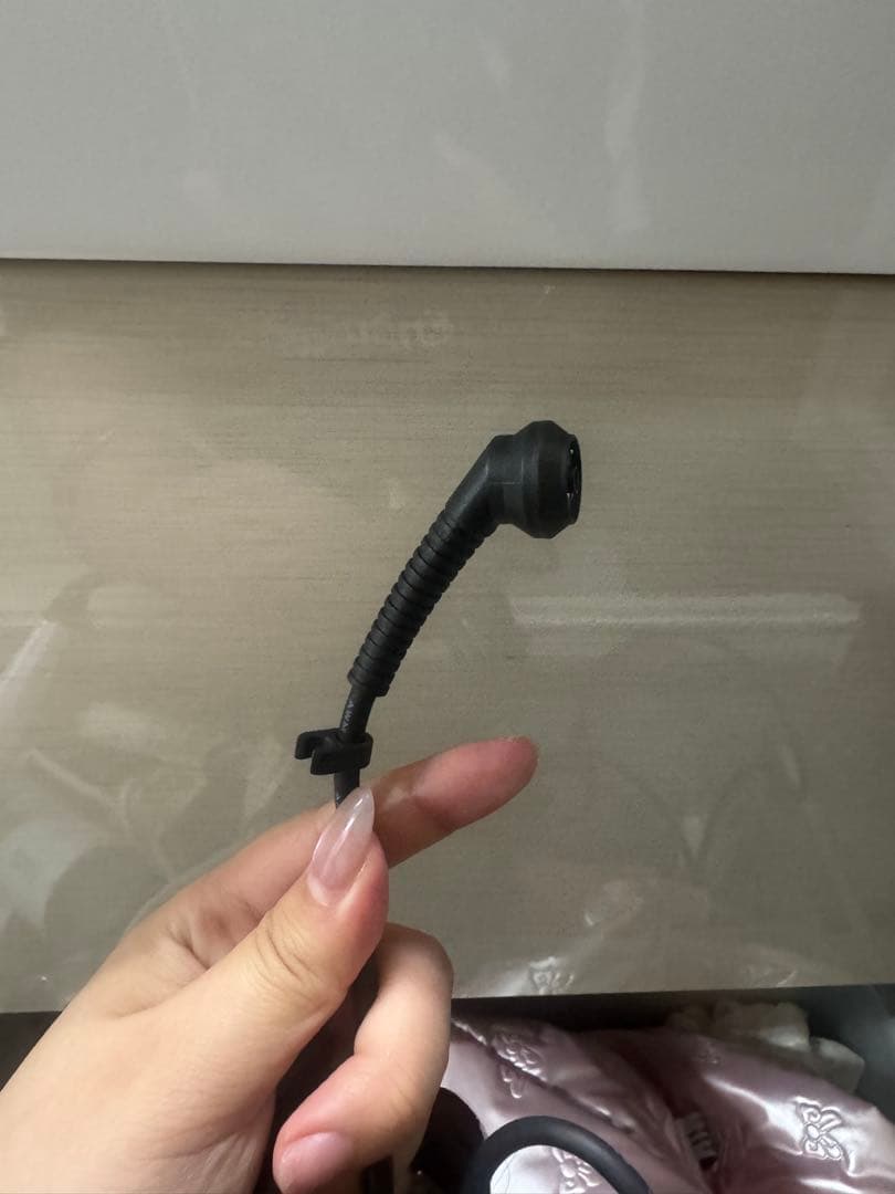 ダイソン　ストレートヘアアイロン 充電器付き