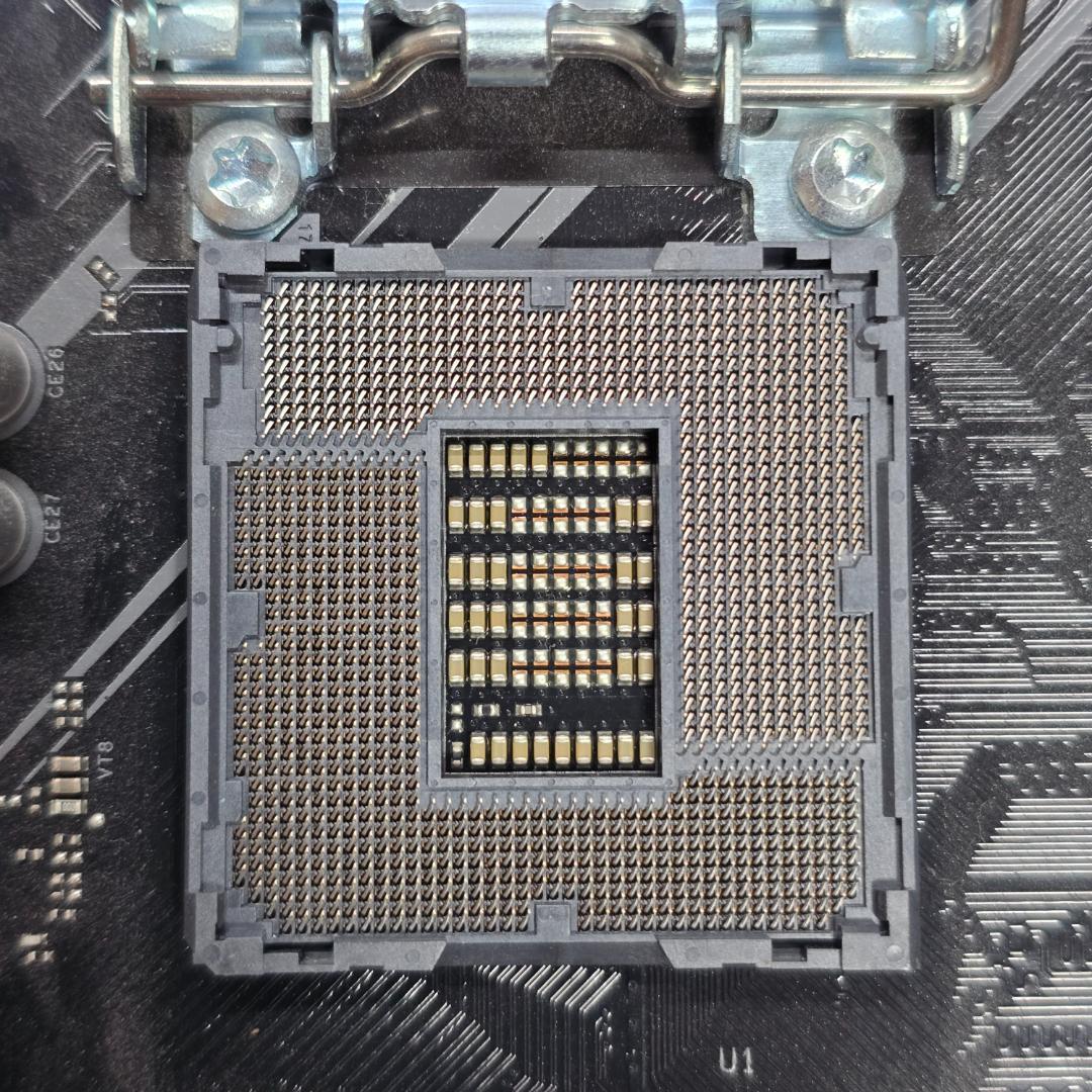 ASRock Z390 Phantom Gaming 4 マザーボード