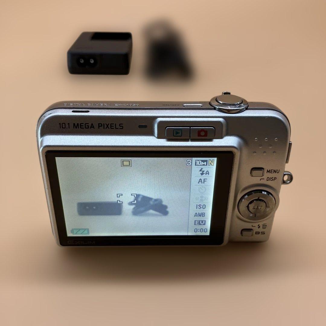 【状態良好】【付属品多数】CASIO EXILIM EX-Z1050 シルバー