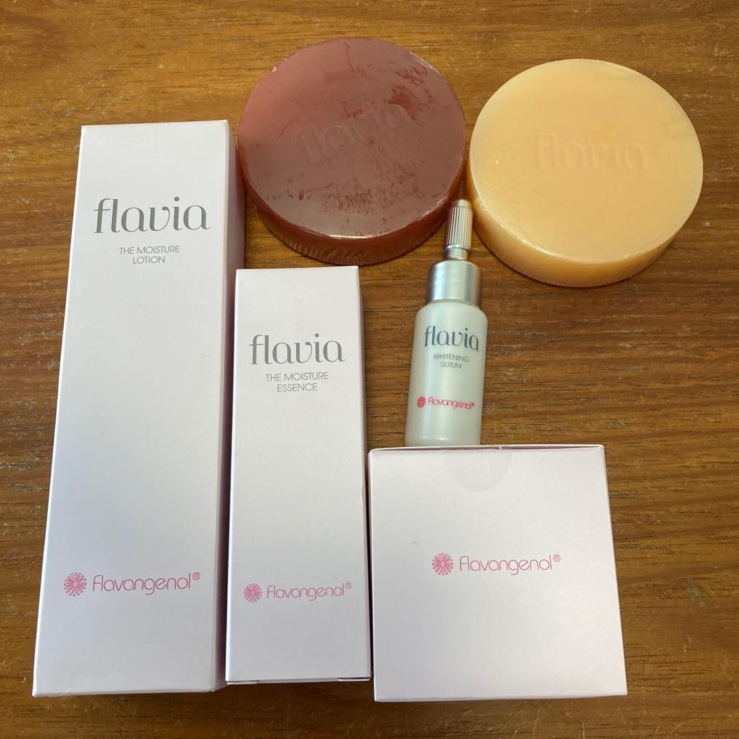 【新品/化粧水、石鹸ほか】ブラビア　flavia まとめ売り