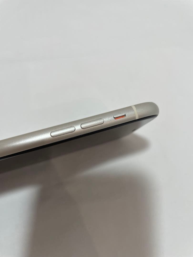 Apple iPhone 11 ホワイト