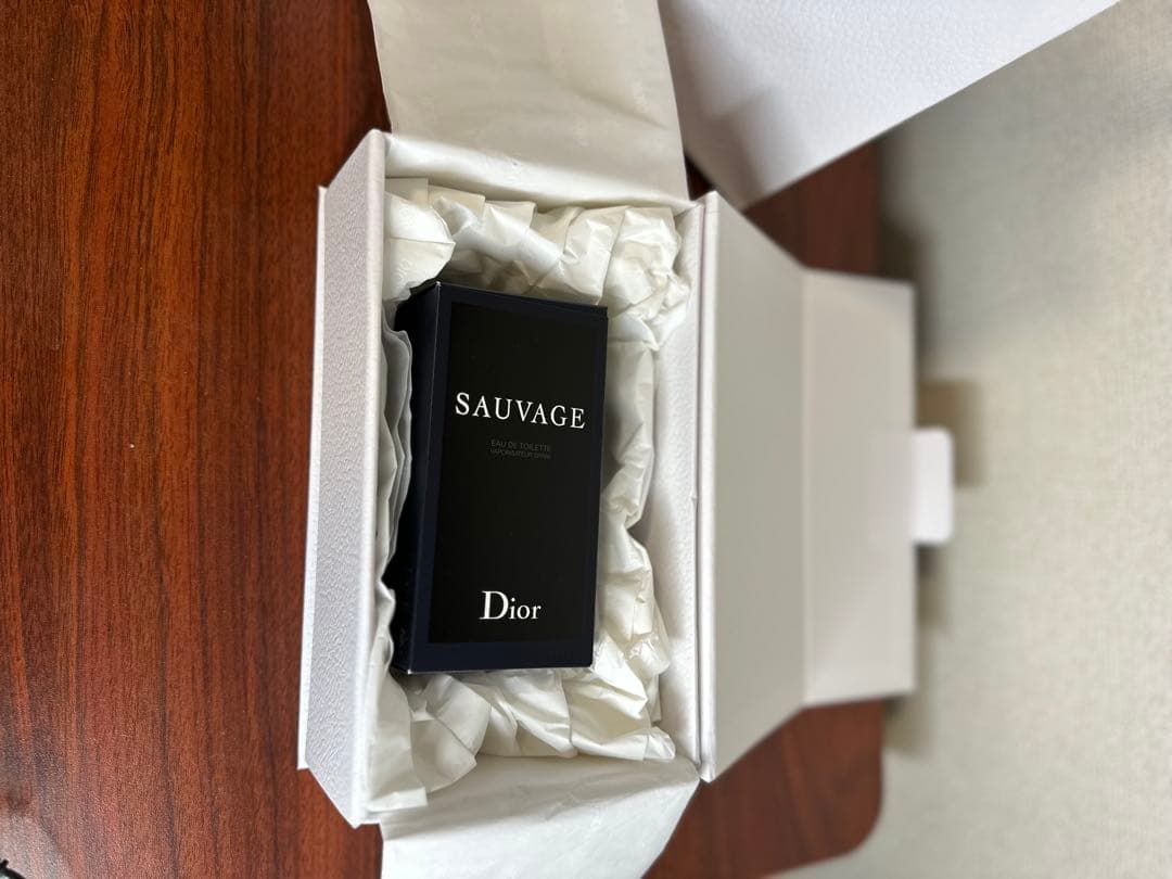 Dior Sauvage Eau de Toilette ギフトボックス付き